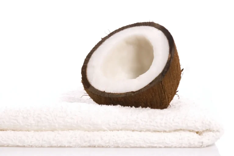 5 Great Coconut Oils For Your Hair & Skin