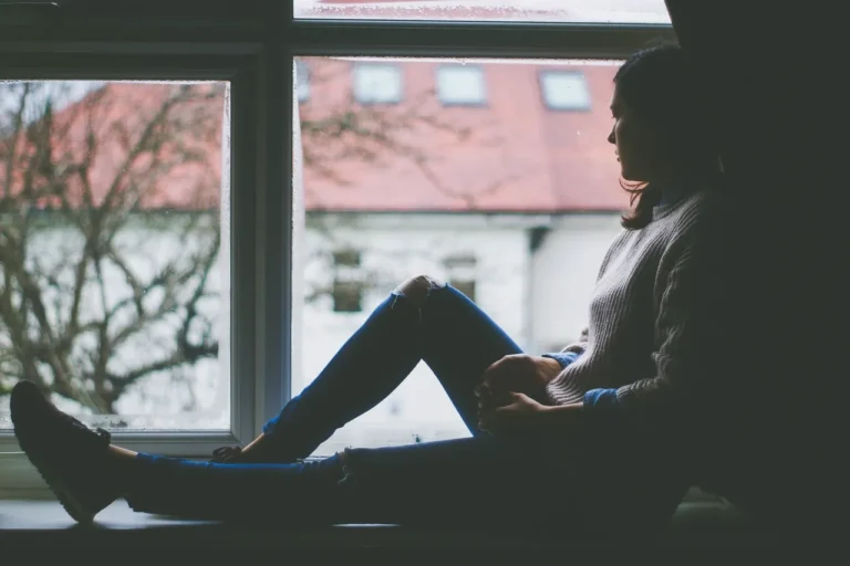 Silent Confidence Killers: 5 Ways You’re Undermining Your Worth