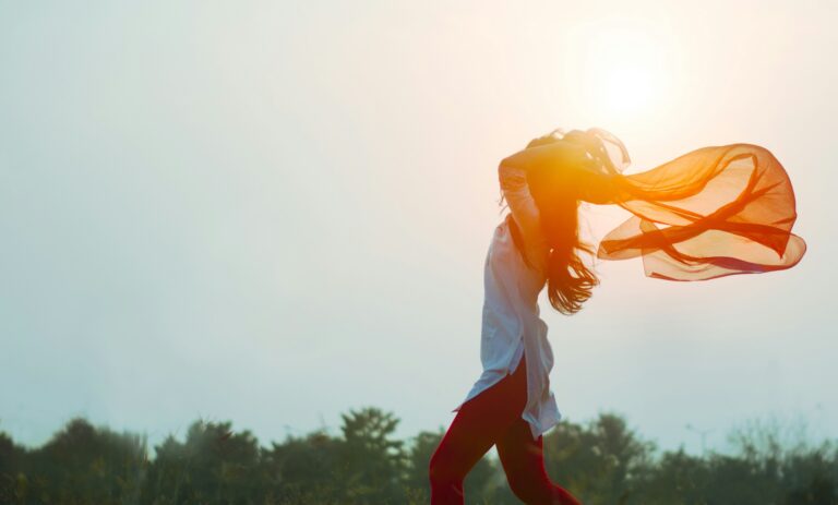 Hidden You: Unlocking the Parts of Yourself You Keep in the Shadows
